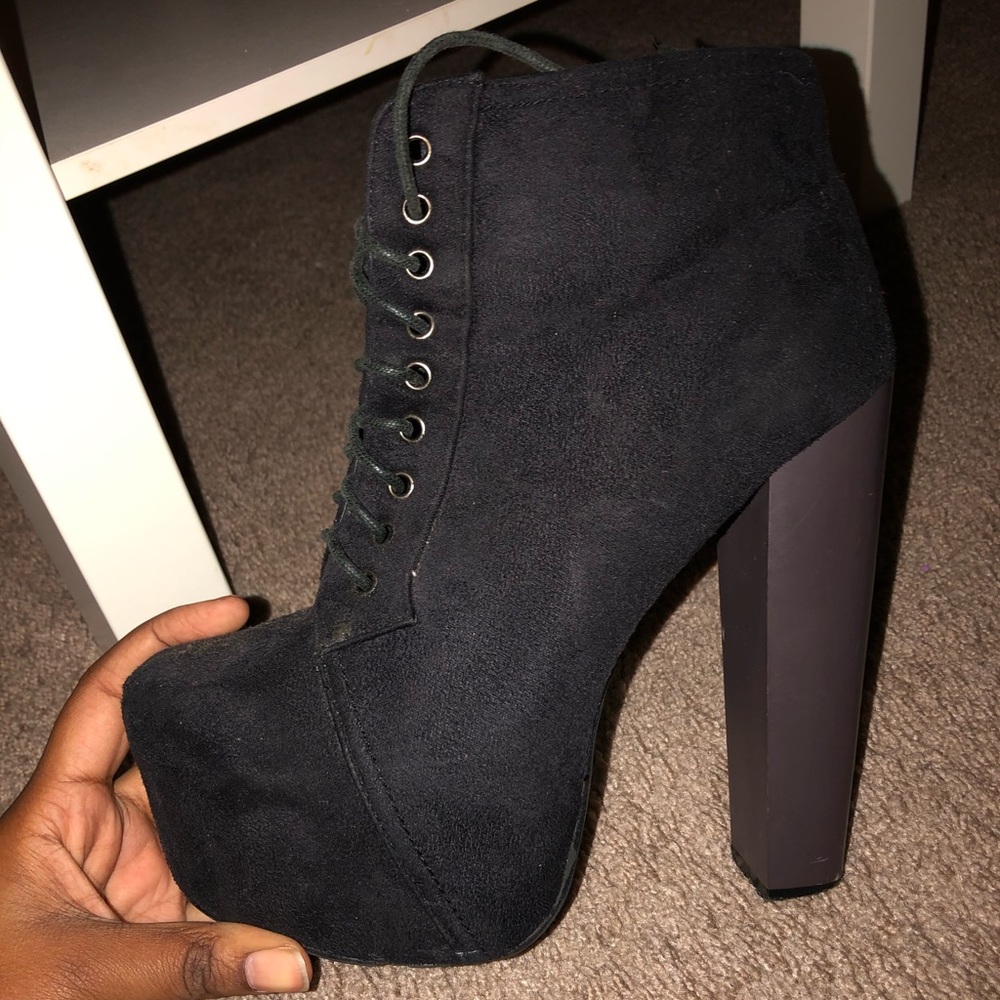 Platform ankle boots